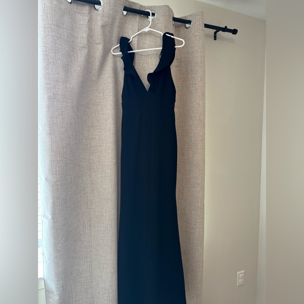 Lulu's Elegant Black Maxi Dress